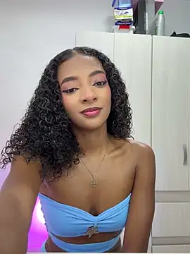 RolyLoren online show from October 23, 2025, 5:55 pm