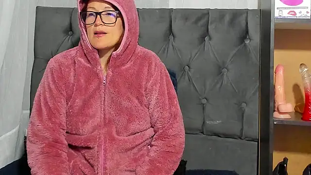 Snapshot of amberr34 chatting on February 23, 2025, 6:49 am amberr34 online show from February 23, 2025, 6:49 am