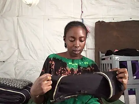 Snapshot of Barbiesharzia chatting on June 17, 2026, 9:12 am Barbiesharzia online show from June 17, 2026, 9:12 am