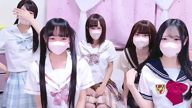 Suzu ch xx online show from November 23, 2025, 1:22 pm