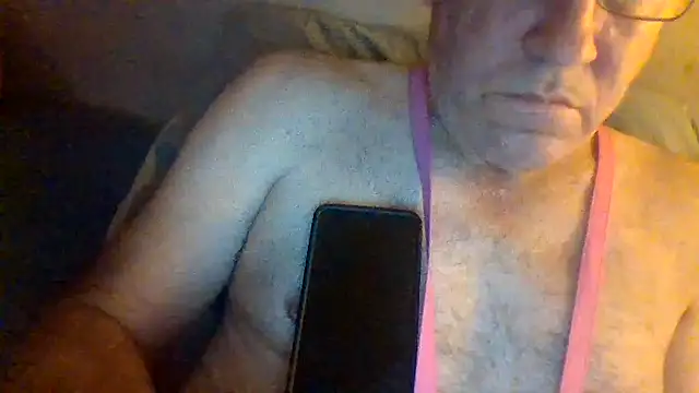 hornyrich69 online show from February 1, 2026, 7:40 am