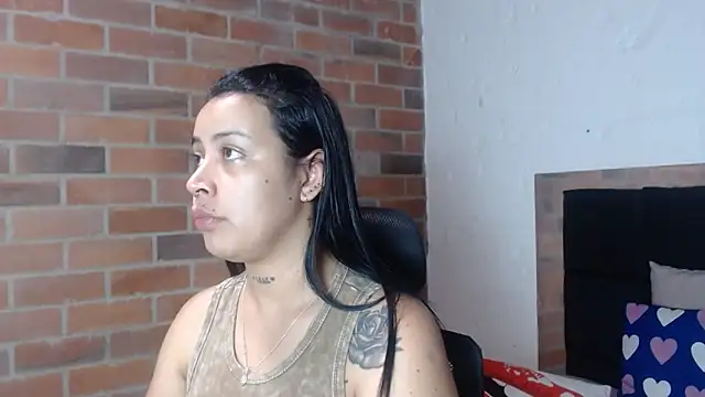 salome  hills1 online show from April 10, 2026, 7:51 pm