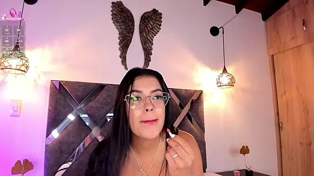 Bianca zaens2 online show from September 28, 2025, 12:21 pm