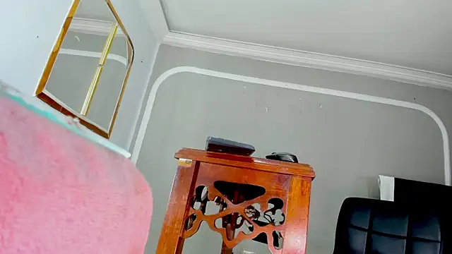 Jimena Grey online show from March 27, 2026, 3:56 pm