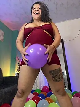 Snapshot of miss_grace_01 chatting on June 7, 2026, 4:05 am miss grace 01 online show from June 7, 2026, 4:05 am