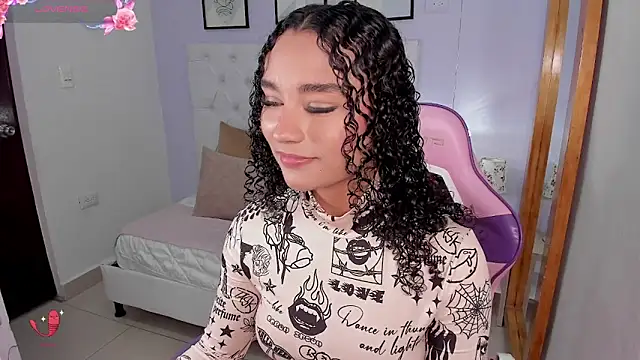 kitty kayo online show from December 18, 2025, 3:23 am