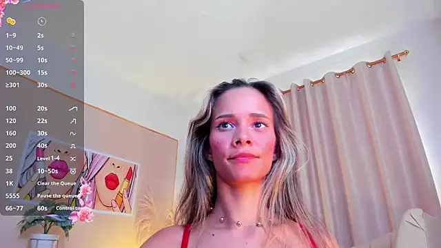 SkiinnyAna online show from February 17, 2025, 7:21 pm