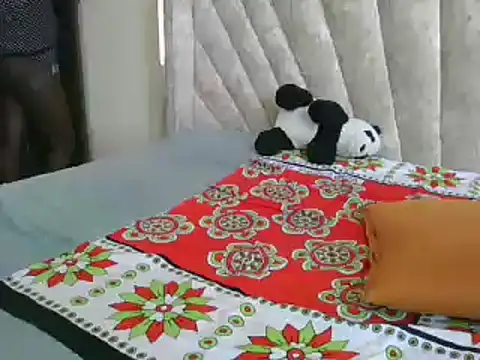 Sexy Villagegal online show from September 23, 2025, 9:12 am