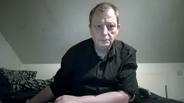 Snapshot of chubbybear2cum chatting on February 2, 2026, 12:31 am chubbybear2cum online show from February 2, 2026, 12:31 am