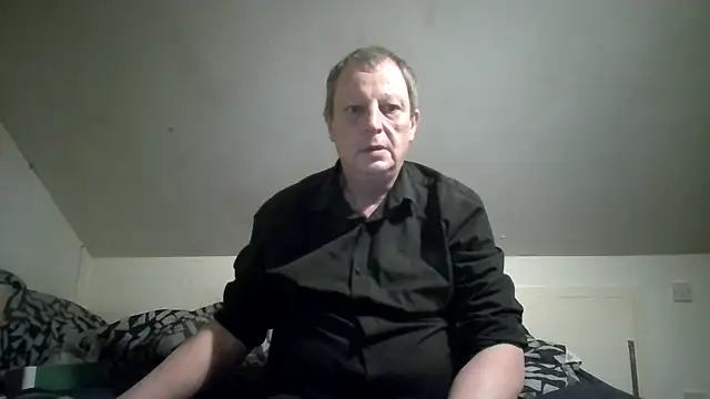 Snapshot of chubbybear2cum chatting on February 14, 2026, 1:02 am chubbybear2cum online show from February 14, 2026, 1:02 am