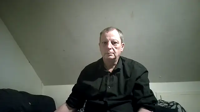 chubbybear2cum online show from April 3, 2026, 2:20 am