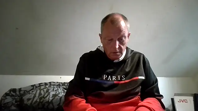 Snapshot of chubbybear2cum chatting on July 12, 2026, 1:18 am chubbybear2cum online show from July 12, 2026, 1:18 am