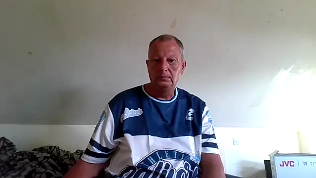 Snapshot of chubbybear2cum chatting on July 13, 2026, 6:22 pm chubbybear2cum online show from July 13, 2026, 6:22 pm