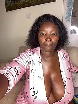 Snapshot of Naughty-sonia2 chatting on March 13, 2025, 4:56 pm Naughty-sonia2 online show from March 13, 2025, 4:56 pm