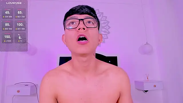 CodyTwink online show from December 18, 2025, 2:56 pm