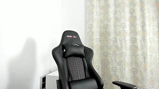 Snapshot of Sweet-bb chatting on September 17, 2025, 7:15 pm Sweet-bb online show from September 17, 2025, 7:15 pm