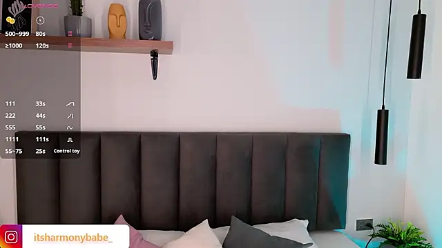 Harmonybabe  online show from March 10, 2026, 7:52 pm