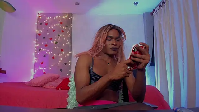 Snapshot of blackbarbietrans chatting on January 11, 2025, 12:55 am blackbarbietrans online show from January 11, 2025, 12:55 am