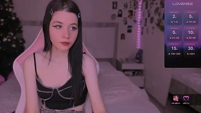 Snapshot of CoddleWeeper_ chatting on December 5, 2024, 9:39 am CoddleWeeper online show from December 5, 2024, 9:39 am