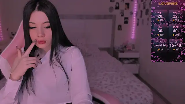 Snapshot of CoddleWeeper_ chatting on December 30, 2024, 7:26 am CoddleWeeper online show from December 30, 2024, 7:26 am