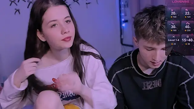 Snapshot of CoddleWeeper_ chatting on March 1, 2026, 3:47 pm CoddleWeeper online show from March 1, 2026, 3:47 pm