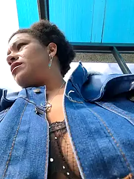 Snapshot of Selket11 chatting on December 30, 2024, 2:08 pm Selket11 online show from December 30, 2024, 2:08 pm