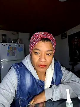 Snapshot of Selket11 chatting on January 5, 2025, 11:26 am Selket11 online show from January 5, 2025, 11:26 am