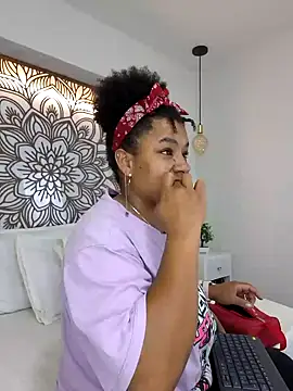 Snapshot of Selket11 chatting on January 10, 2025, 10:50 am Selket11 online show from January 10, 2025, 10:50 am