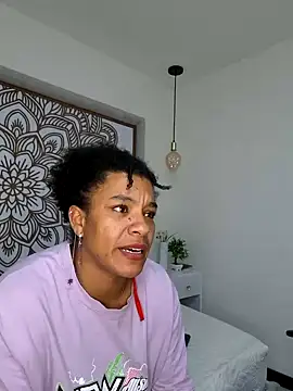 Snapshot of Selket11 chatting on January 22, 2025, 5:06 pm Selket11 online show from January 22, 2025, 5:06 pm