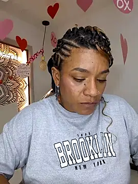 Snapshot of Selket11 chatting on February 4, 2025, 5:01 pm Selket11 online show from February 4, 2025, 5:01 pm