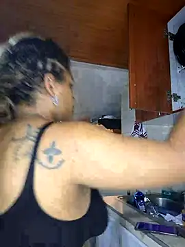 Snapshot of Selket11 chatting on February 15, 2025, 11:58 pm Selket11 online show from February 15, 2025, 11:58 pm