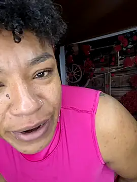 Snapshot of Selket11 chatting on February 20, 2025, 1:08 pm Selket11 online show from February 20, 2025, 1:08 pm