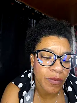 Snapshot of Selket11 chatting on March 2, 2025, 11:18 am Selket11 online show from March 2, 2025, 11:18 am