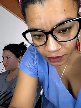 Snapshot of Selket11 chatting on March 9, 2025, 2:32 pm Selket11 online show from March 9, 2025, 2:32 pm