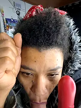 Snapshot of Selket11 chatting on March 20, 2025, 2:42 pm Selket11 online show from March 20, 2025, 2:42 pm