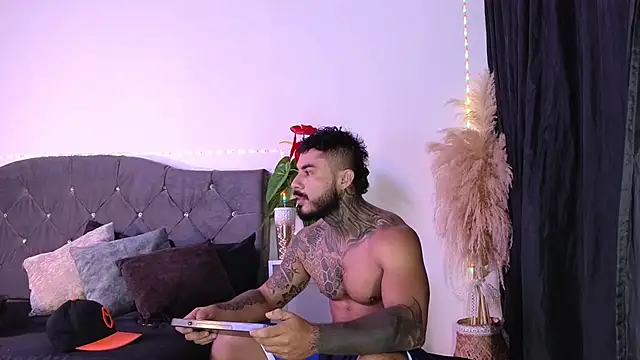 john cartter1 online show from April 2, 2026, 12:25 pm