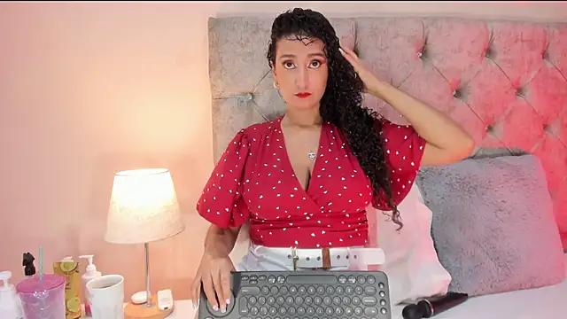 Holyjacky  online show from September 14, 2025, 12:04 pm