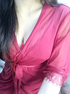 Snapshot of _Linez_ chatting on November 14, 2025, 5:33 pm Linez online show from November 14, 2025, 5:33 pm