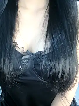 Snapshot of _Linez_ chatting on March 25, 2026, 4:57 pm Linez online show from March 25, 2026, 4:57 pm