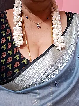 ananya956 online show from May 24, 2026, 1:43 am
