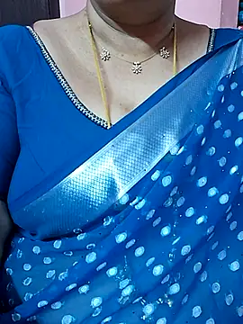 ananya956 online show from June 14, 2026, 4:09 pm
