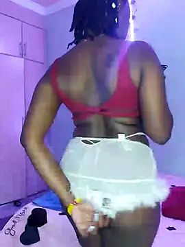 Lyiaspark online show from November 5, 2025, 10:59 am