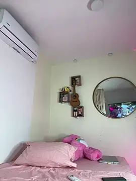 Snapshot of Ramona_Flower chatting on March 16, 2025, 1:17 am Ramona Flower online show from March 16, 2025, 1:17 am