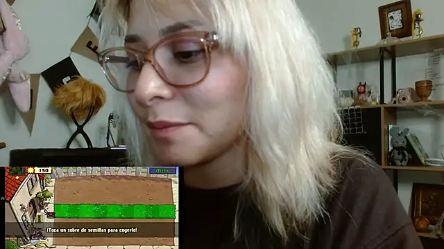 Snapshot of Ramona_Flower chatting on November 3, 2025, 11:04 pm Ramona Flower online show from November 3, 2025, 11:04 pm