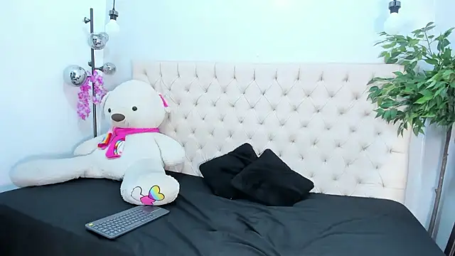 Snapshot of Victoria_Coleman chatting on January 16, 2026, 7:29 pm Victoria Coleman online show from January 16, 2026, 7:29 pm