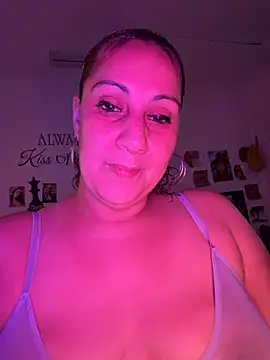 DeeLight124 online show from July 16, 2026, 5:57 am