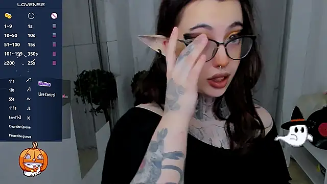 Dixi Pixi  online show from November 14, 2025, 5:39 am