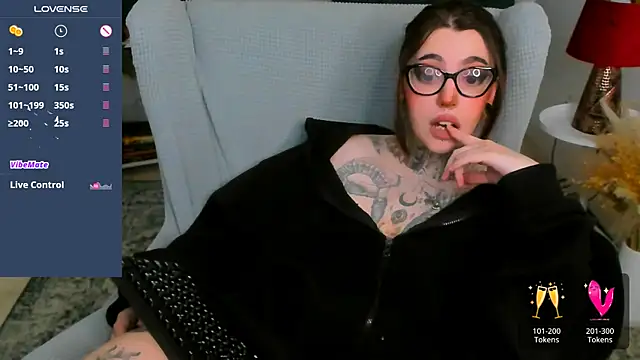 Dixi Pixi  online show from April 11, 2026, 5:45 am