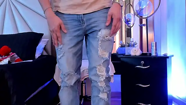 Karimferrer online show from December 23, 2024, 3:50 am