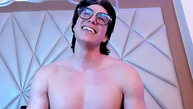 Karimferrer online show from December 23, 2024, 9:59 am